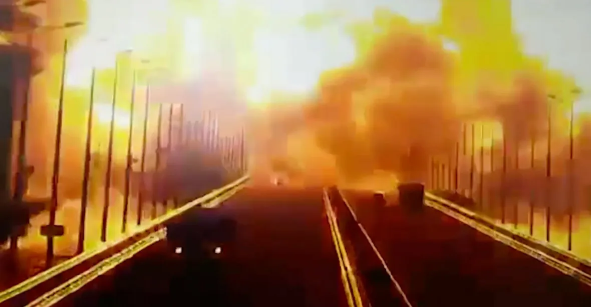 Výbuch na Kerčském mostě má již čtyři oběti. Zemřel i moskevský soudce
