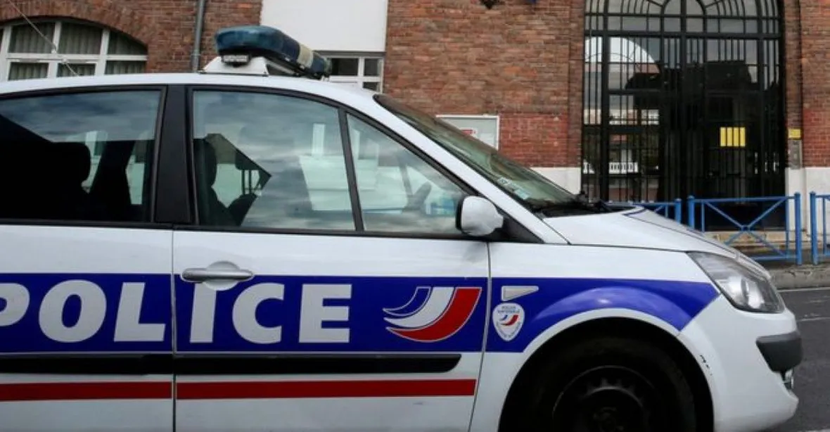 Za vraždou dvanáctileté dívky ve Francii stojí imigrantka z Alžírska s propadlým vízem