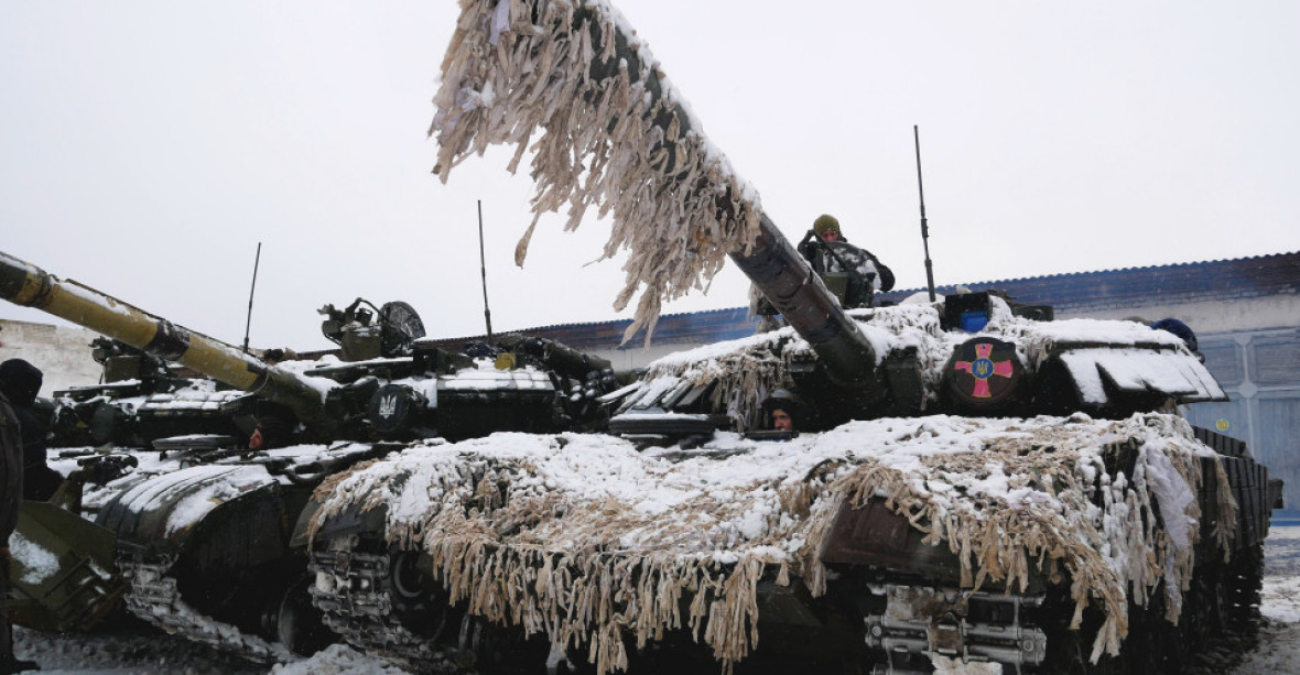 Ukrajina spotřebovává zbraně za desítky miliard eur. Jak dlouho vydrží Západ platit válku