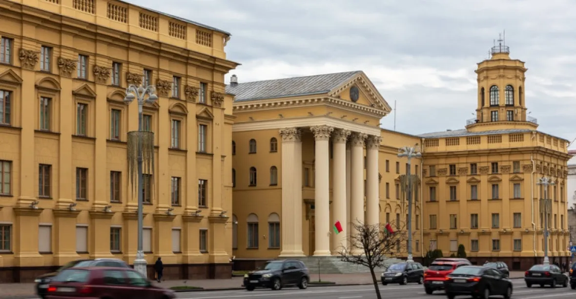 Razie na Akademii věd. Běloruská KGB zadržela 44 vědců kvůli debatám na internetu
