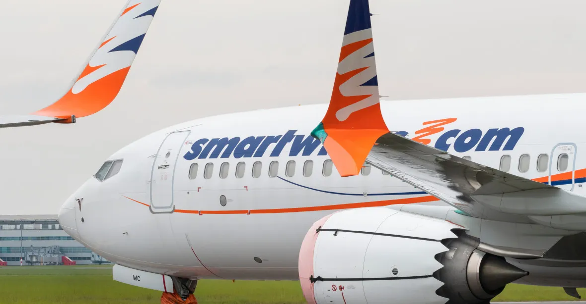 Izraelci chtějí koupit české aerolinky Smartwings, nabízejí přes miliardu korun