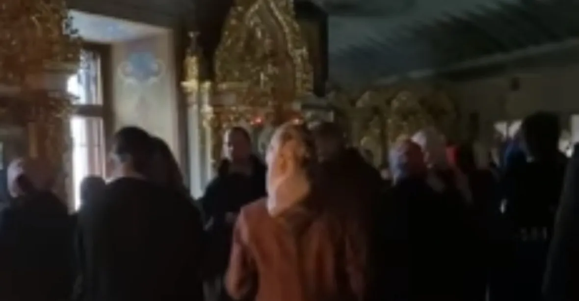 Skandál v kyjevském klášteře: zazněla píseň o matičce Rusi