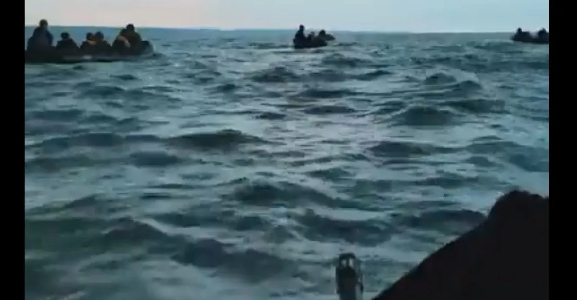 Obojživelný útok Ukrajinců. Vylodili se z gumových člunů na poloostrově Kinburn