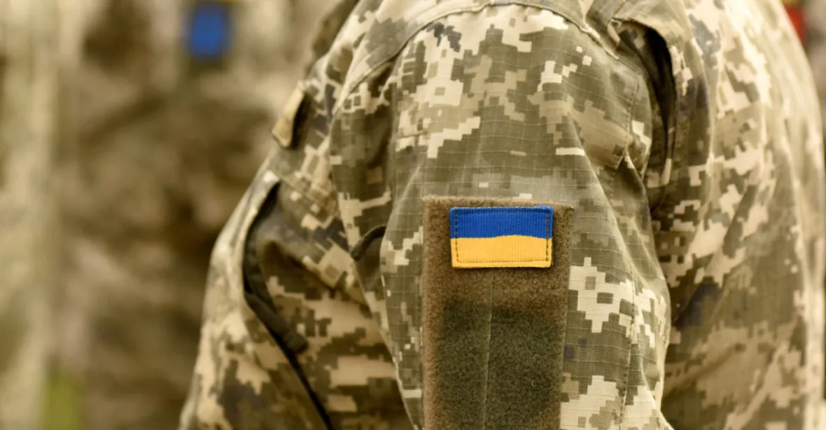 Tisíce ukrajinských vojáků absolvují výcvik v Česku. Vláda vyčlení téměř miliardu