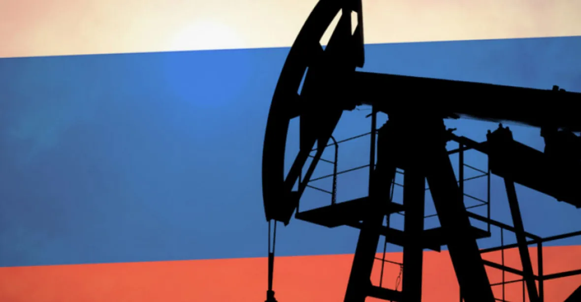 Rusko chystá výnos zakazující prodej ropy zemím, které zavedou strop