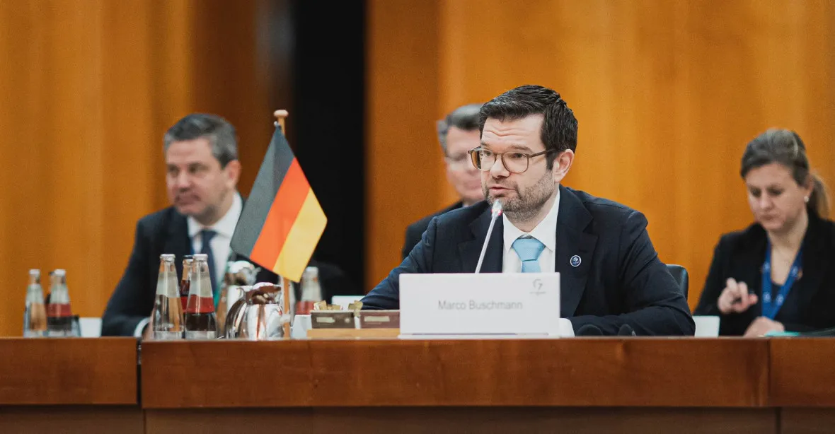 „Německo přispělo k rozpoutání války na Ukrajině,“ řekl německý ministr