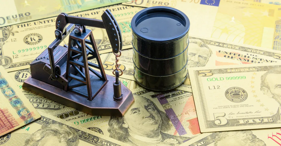 Ceny ropy po statistice z USA obrátily směr a klesají