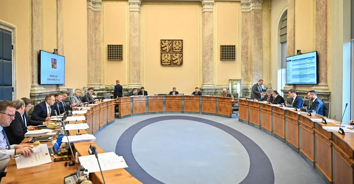 Státní podpora u stavebního spoření skončí, naznačoval Bartoš po setkání s členy NERV