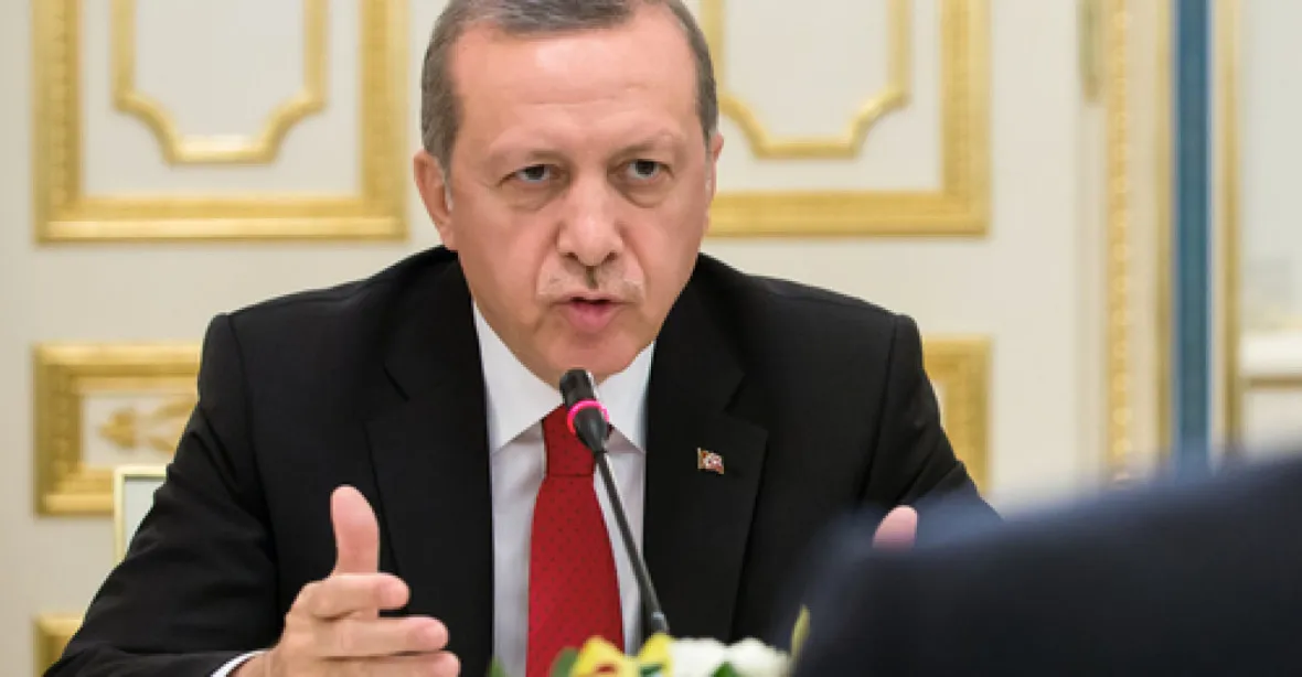 Erdogan jednal s Putinem o vývozu dalšího zboží přes černomořský obilný koridor