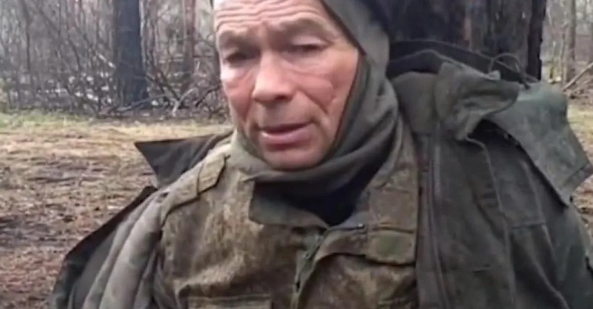 „Bojuji tady s Poláky,“ říká zajatý ruský voják na Ukrajině
