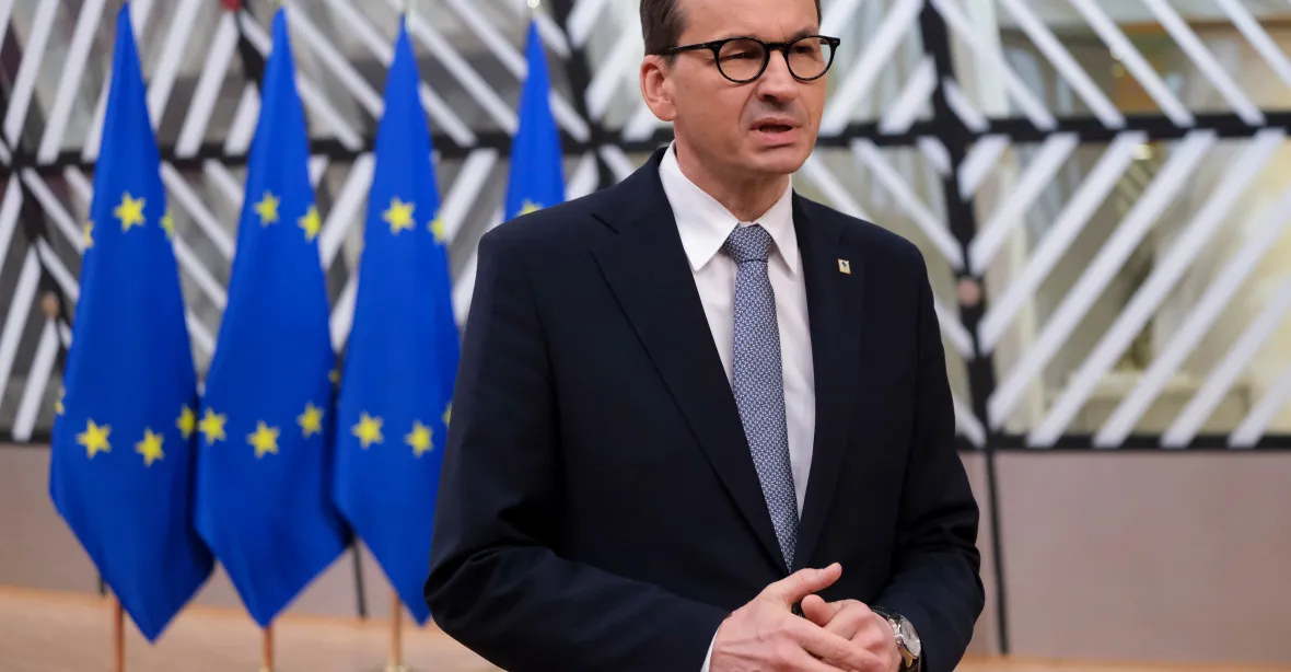 Polsko na summitu EU blokuje 440 miliard pro Ukrajinu. Nesouhlasí s firemní daní