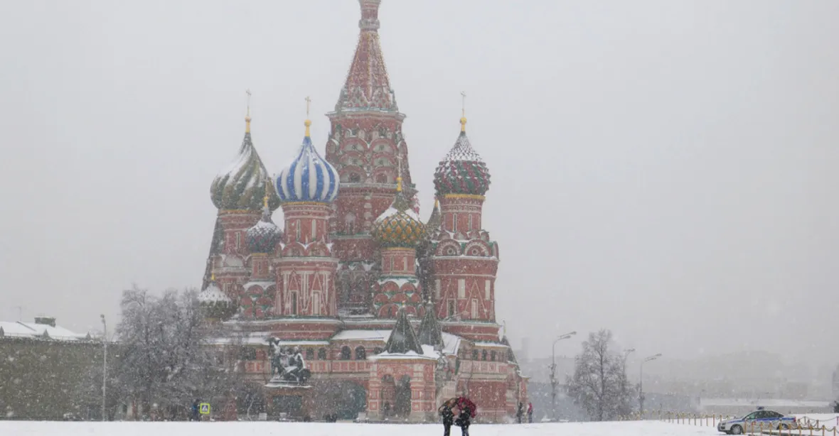 Sedm nečekaných dopadů západních sankcí na život v Rusku