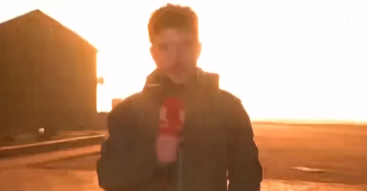 VIDEO: Ruský útok v živém vstupu. Reportéra v Kramatorsku přerušila mohutná exploze