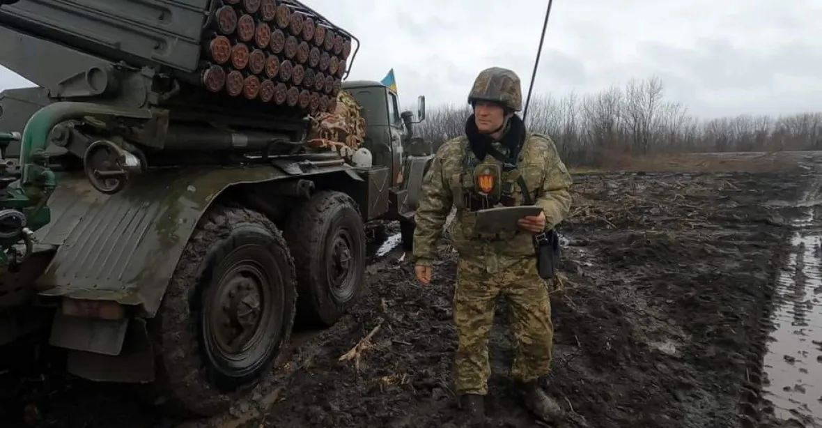 Ukrajina je pod tlakem, Rusko svírá Doněckou oblast ve třech velkých ofenzivách