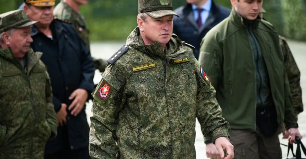 Putinův generál Lapin se vrací. Neudržel sever Doněcka, teď bude velet celé armádě
