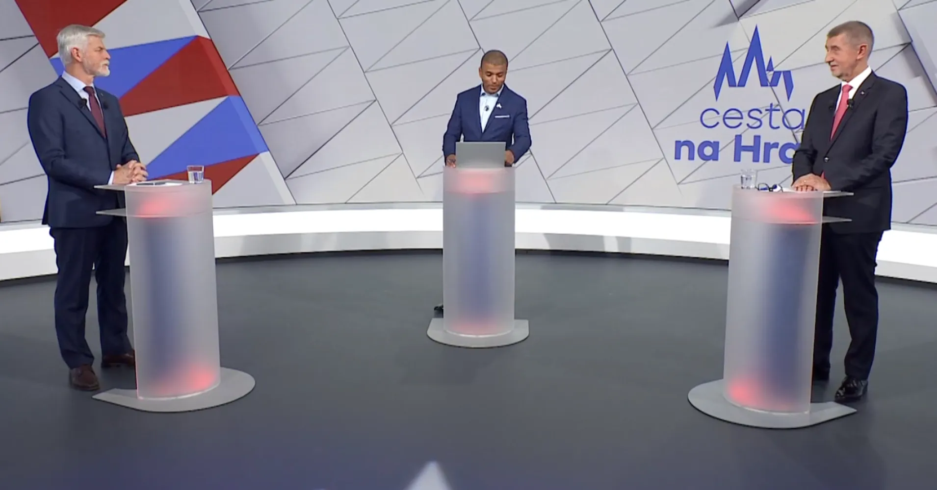 EN LIGNE : Le dernier débat télévisé – tout savoir sur les candidats