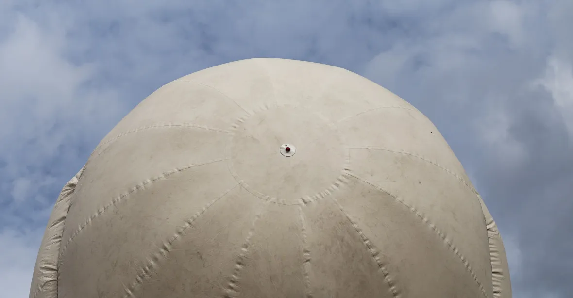 Je to meteorologický balón, říká Čína. Blinken kvůli čínskému balónu nad USA posunul cestu do Pekingu