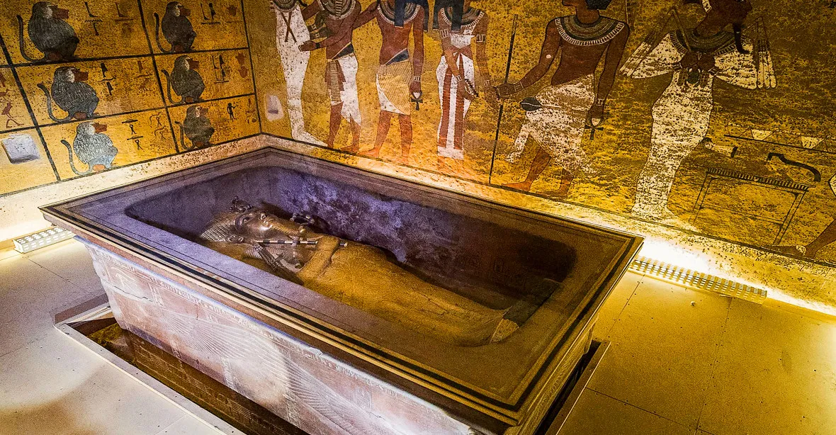 Egypt zpřístupnil v Luxoru dosud nejstarší hrobku. Pochází z roku 2002 před Kristem