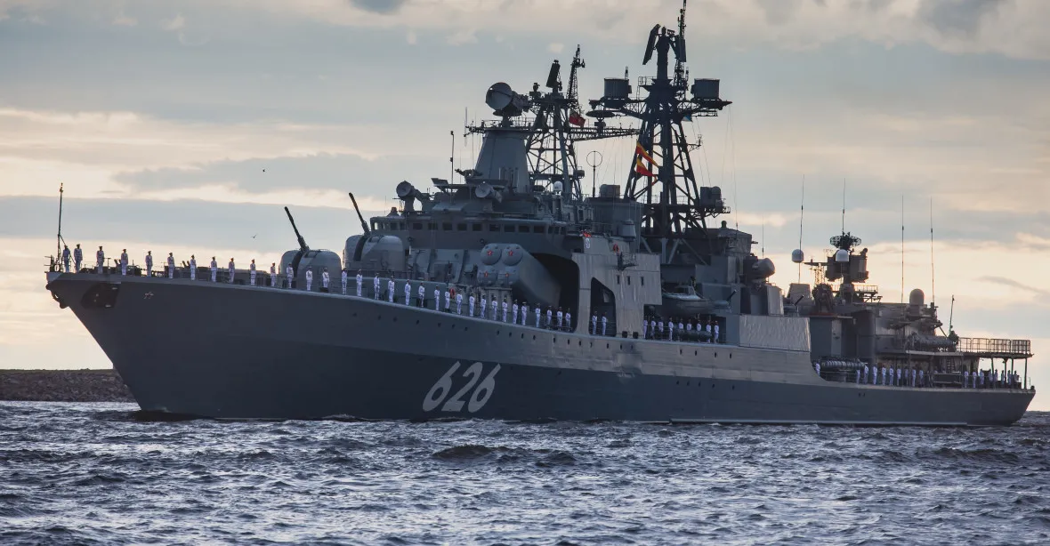 Rusko poslalo na Balt po 30 letech nosiče taktických jaderných zbraní, hlásí Norové