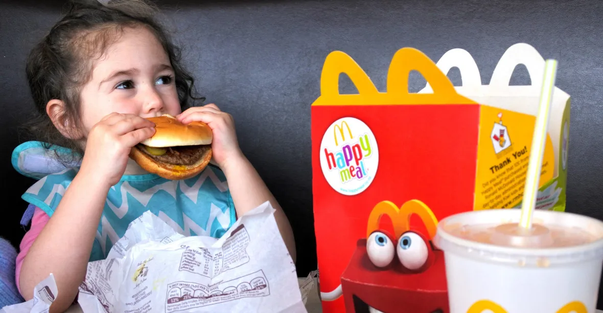Reklama na sladkosti pouze v noci. Německo chce bojovat s dětskou obezitou