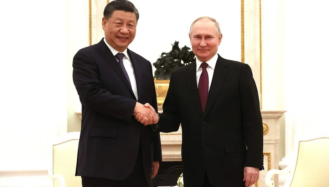 Putin „drahému příteli“ Si Ťin-pchingovi: probereme mírový plán Číny pro Ukrajinu
