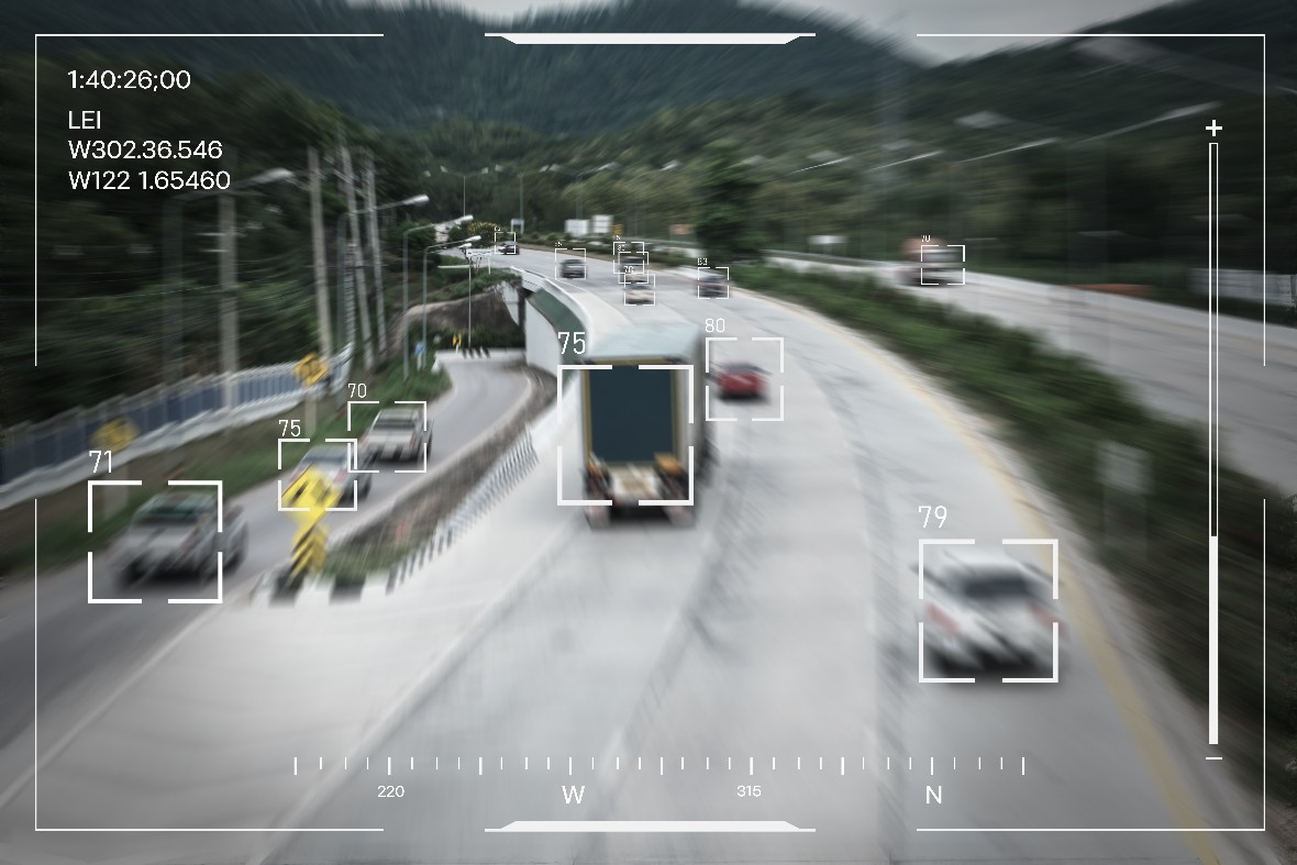 „Při pořízení fotografie celého vozidla může kamerový systém druhotně snímat i podobiznu řidiče či cestujících.“