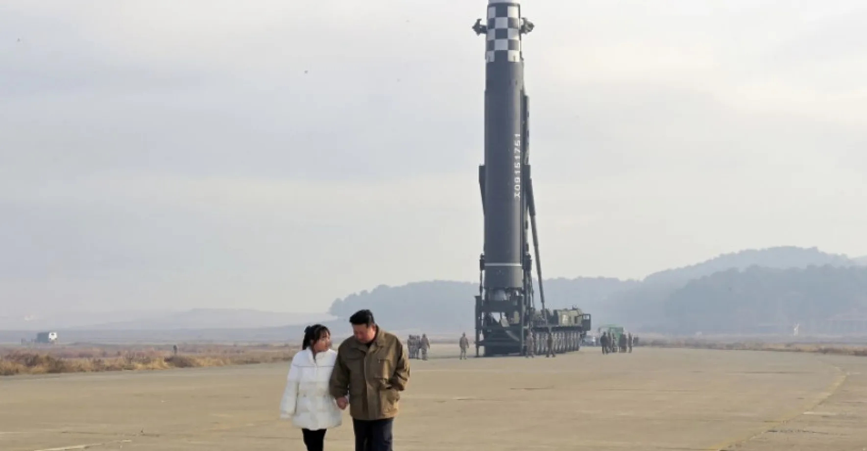 V atomovém komplexu KLDR je vysoká aktivita, Kim nařídil zvýšit výrobu jaderného materiálu