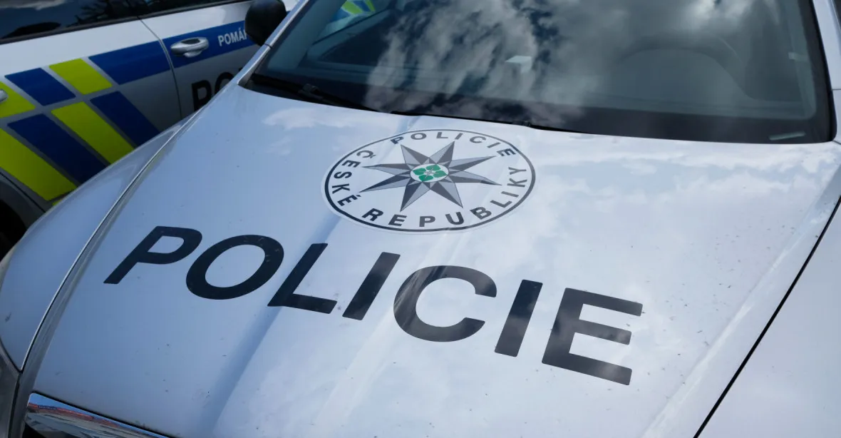 Policisté NCOZ zasahují v centrále Ředitelství silnic a dálnic kvůli veřejným zakázkám