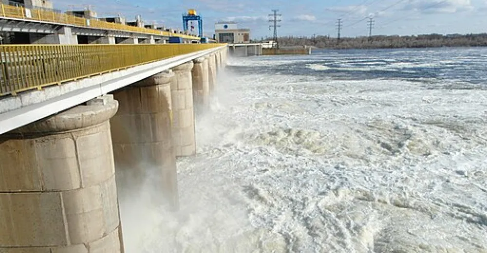 Kdyby se vylilo 45 přehrad Orlík... Jak rozlehlé a hluboké je „Kachovské moře“