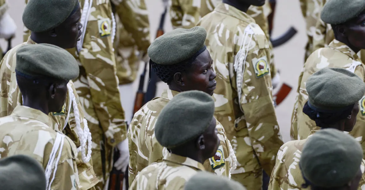 Milice a etnicky motivované násilí. Boje v Súdánu pokračují, mobilizují se další státy
