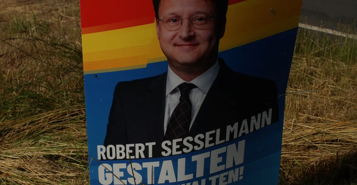 AfD povzbudil „modrý zázrak“ ze Sonnenbergu, chce vlastního kandidáta na kancléře