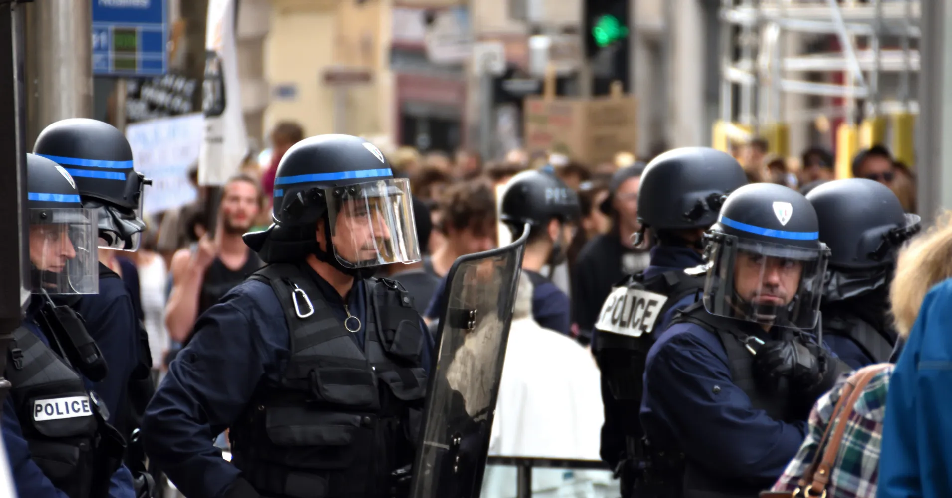 Paris a interdit les manifestations contre la brutalité policière après les émeutes