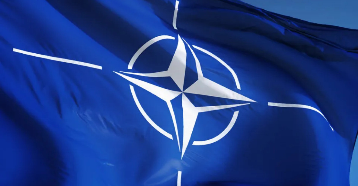 Německo se před summitem chystá zablokovat vstup Ukrajiny do NATO