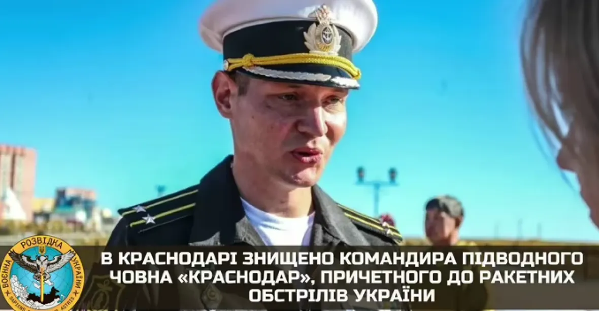 Kapitán ruské ponorky byl zavražděn, když se byl proběhnout v parku. Vrahem je údajně oceňovaný karatista