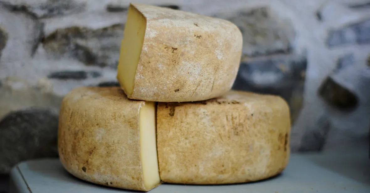 Lavina parmezánu zabila italského výrobce sýrů. Záchranáři hledali tělo 12 hodin