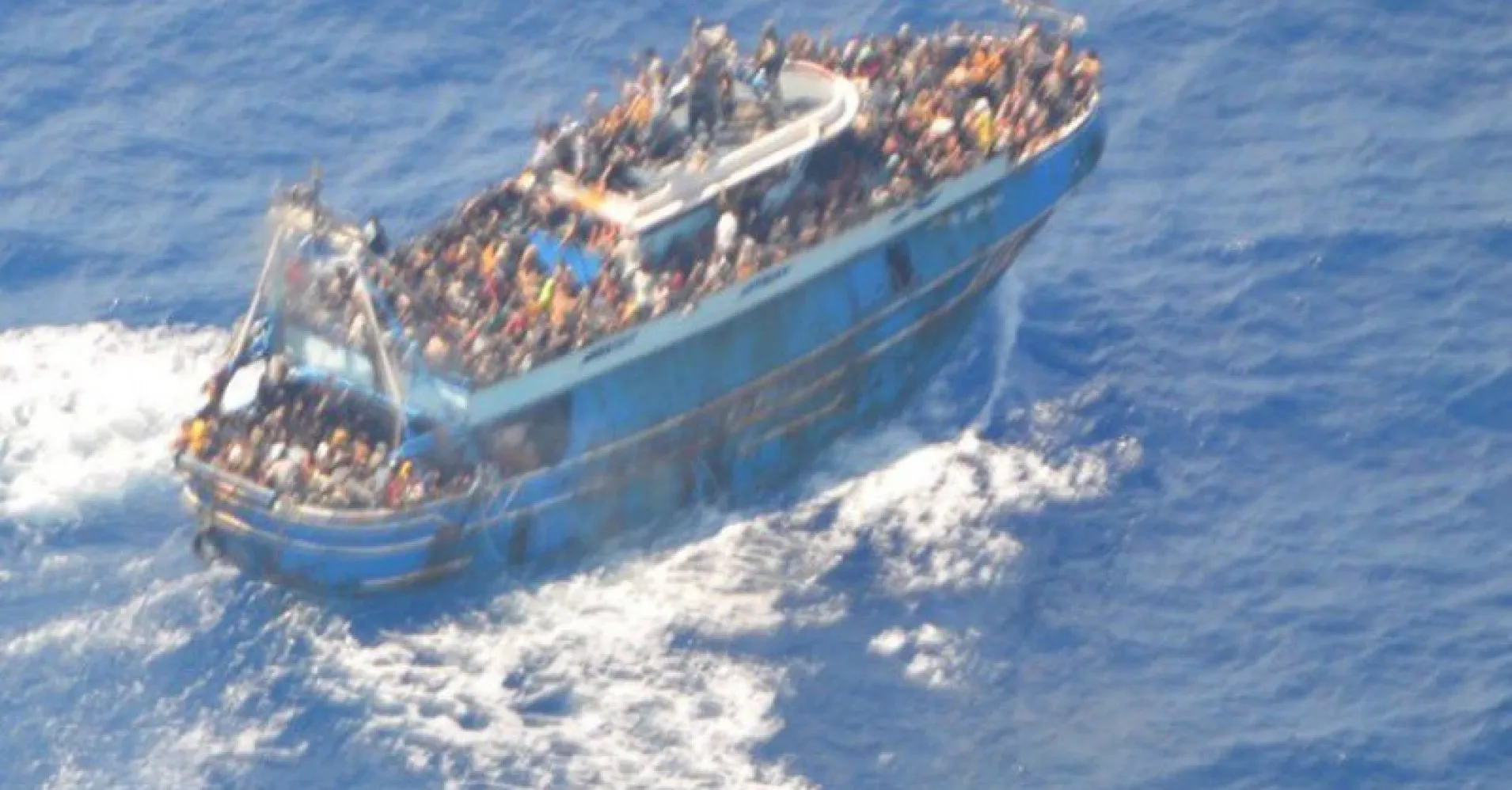 Lampedusa è occupata.  In 24 ore sono arrivati ​​più di 1.000 migranti.  «Le ferite dell’umanità sono aperte», ha esclamato Papa Francesco