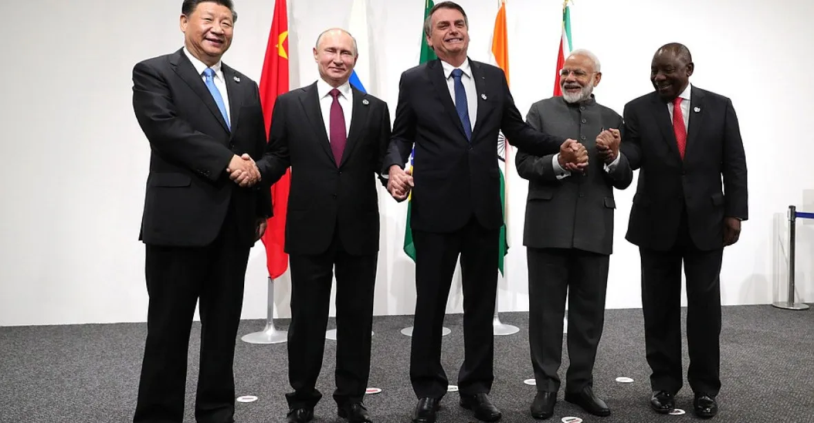 Putin lobbuje za připojení Íránu k BRICS