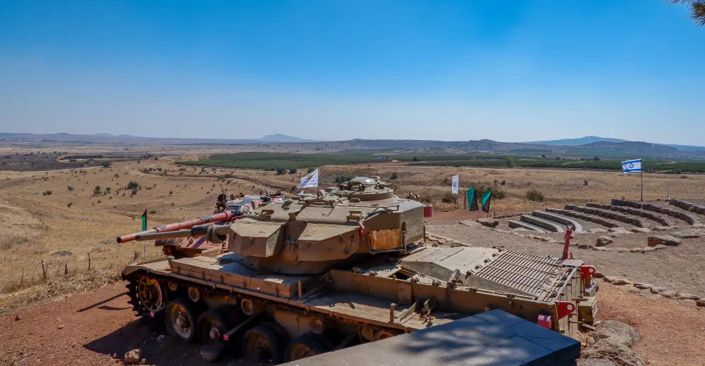 VIDEO: Izraelci ukázali nejmodernější tank na světě Barak. Řídí ho AI a umí bojovat na blízko