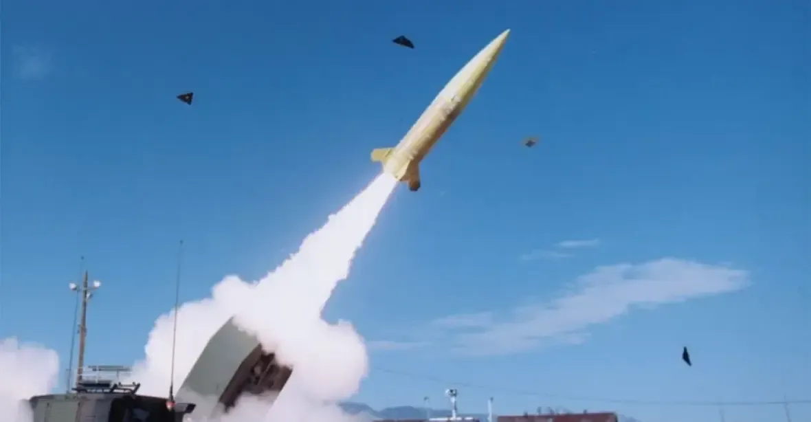 Ukrajina dostane od USA rakety ATACMS s hlavicí pro kazetovou munici