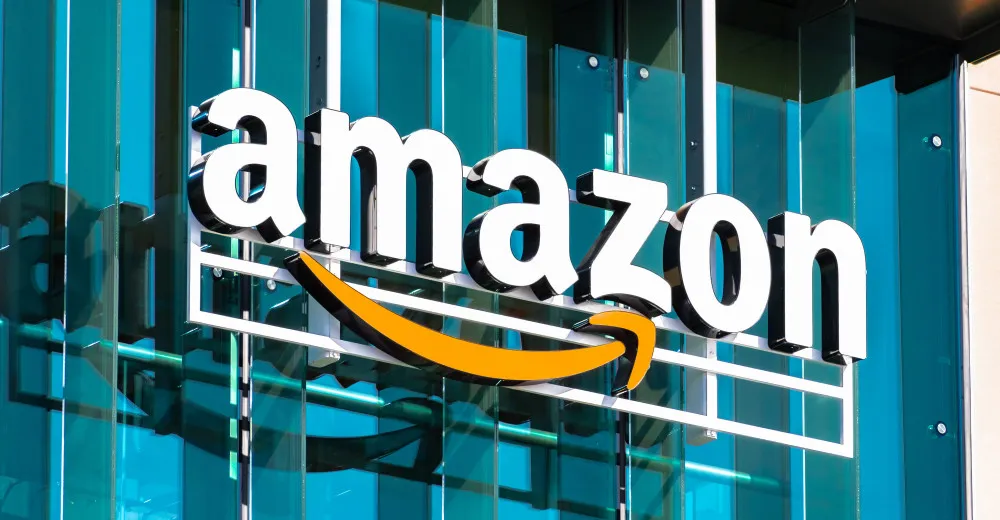Americká obchodní komise podala antimonopolní žalobu na Amazon. Brání prý konkurenci ve snižování cen