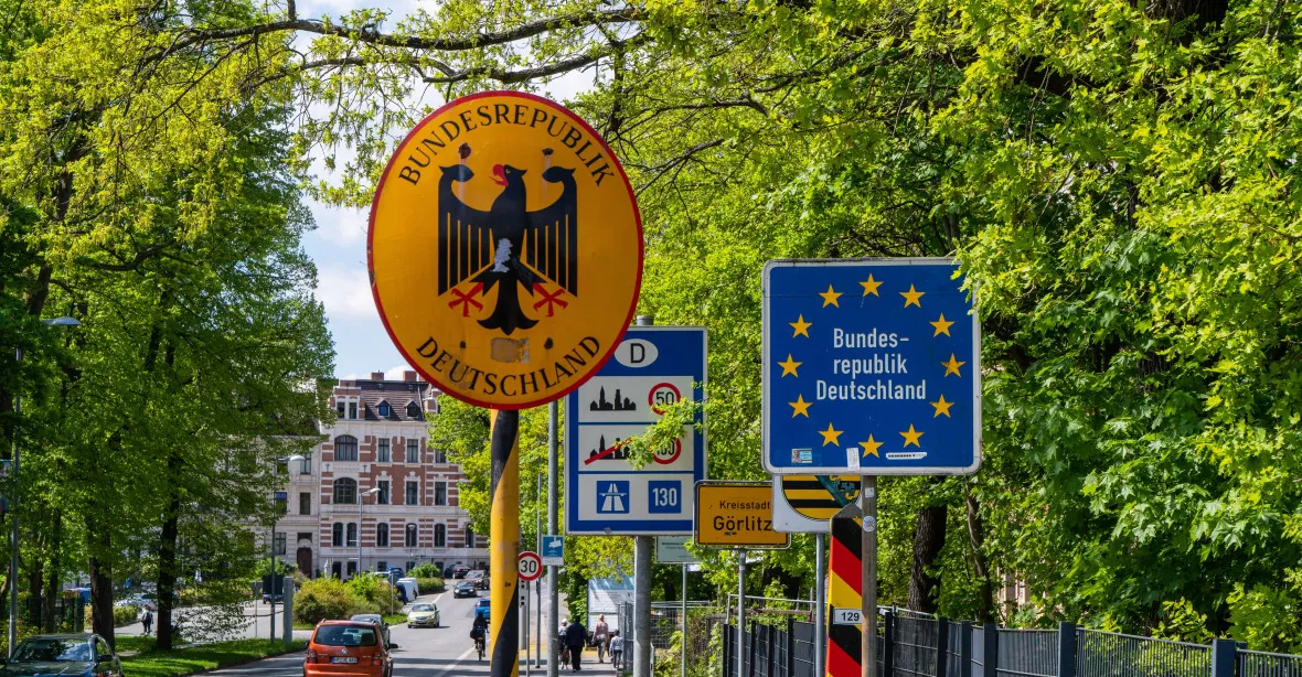 Německo chce obnovit hraniční kontroly s Českem, Polskem a Švýcarskem