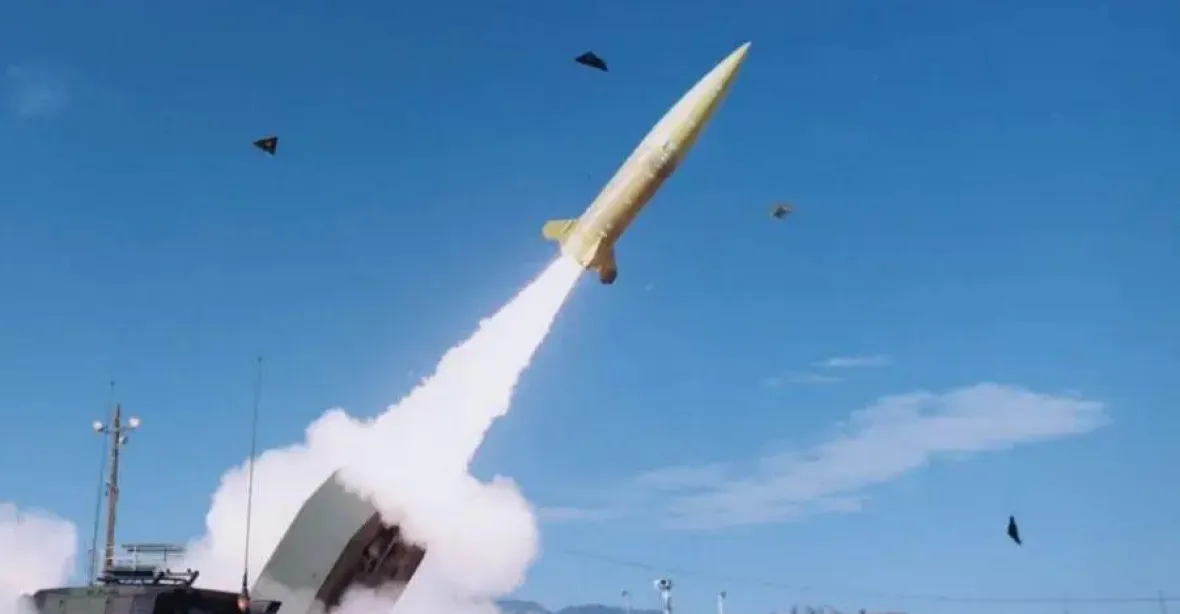 Ukrajina poprvé odpálila rakety ATACMS na Rusy. Tajně je získala z USA