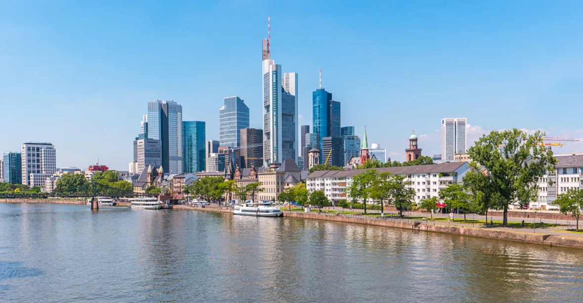 Frankfurt nad Mohanem zavádí v centru omezení rychlosti na 20 km/h a ruší parkování
