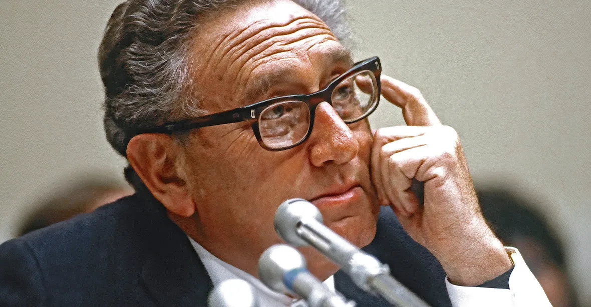 Ve 100 letech zemřel Henry Kissinger, dlouholetý tvůrce zahraniční politiky USA