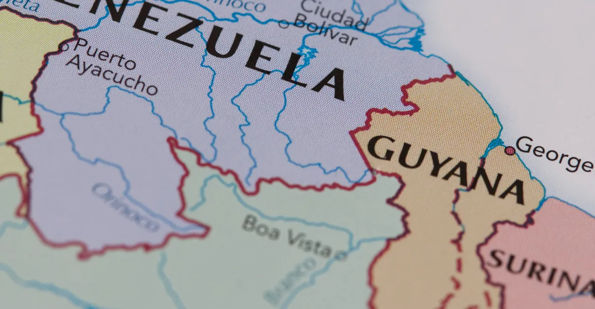 Guyana nedá Venezuele ani píď území, řekl její prezident před schůzkou s Madurem