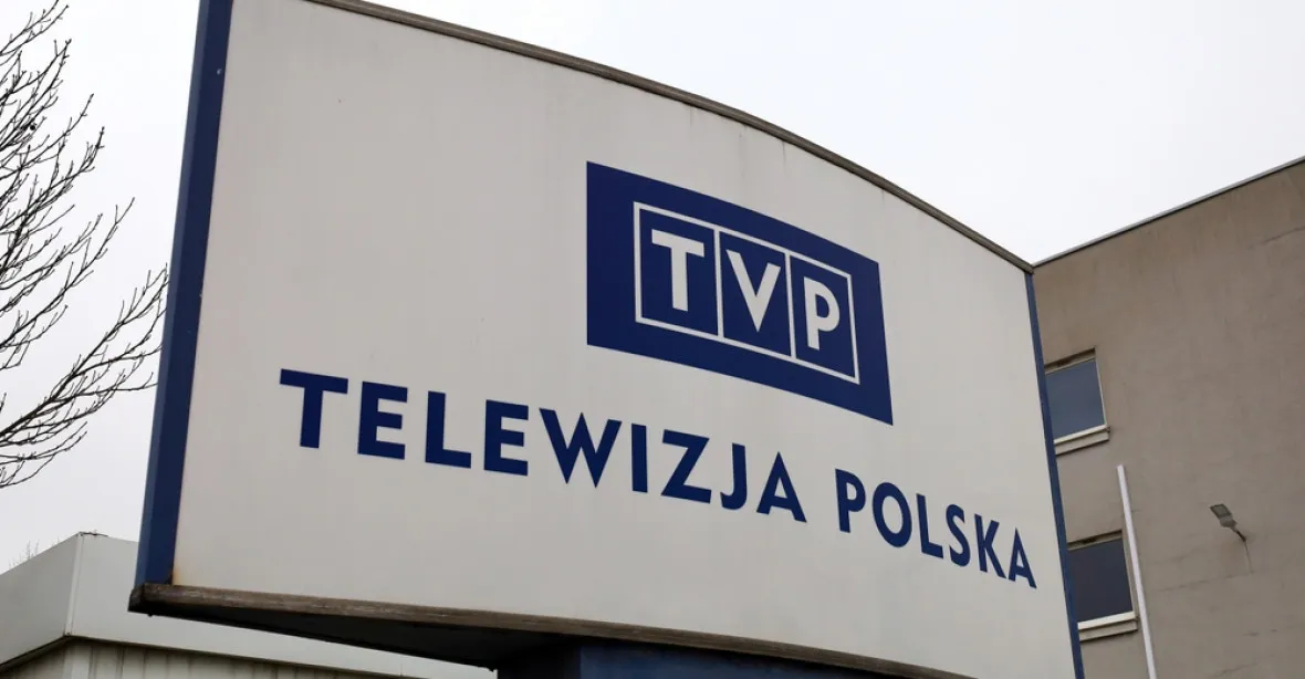 Krize v polské televizi. Poslanci PiS obsadili ve sporu o nezávislost redakci, chtějí držet hlídky