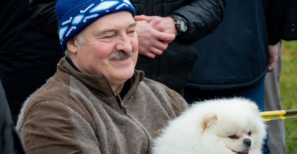 Lukašenko zajistil sobě i své rodině doživotní imunitu a právo používat státní nemovitosti