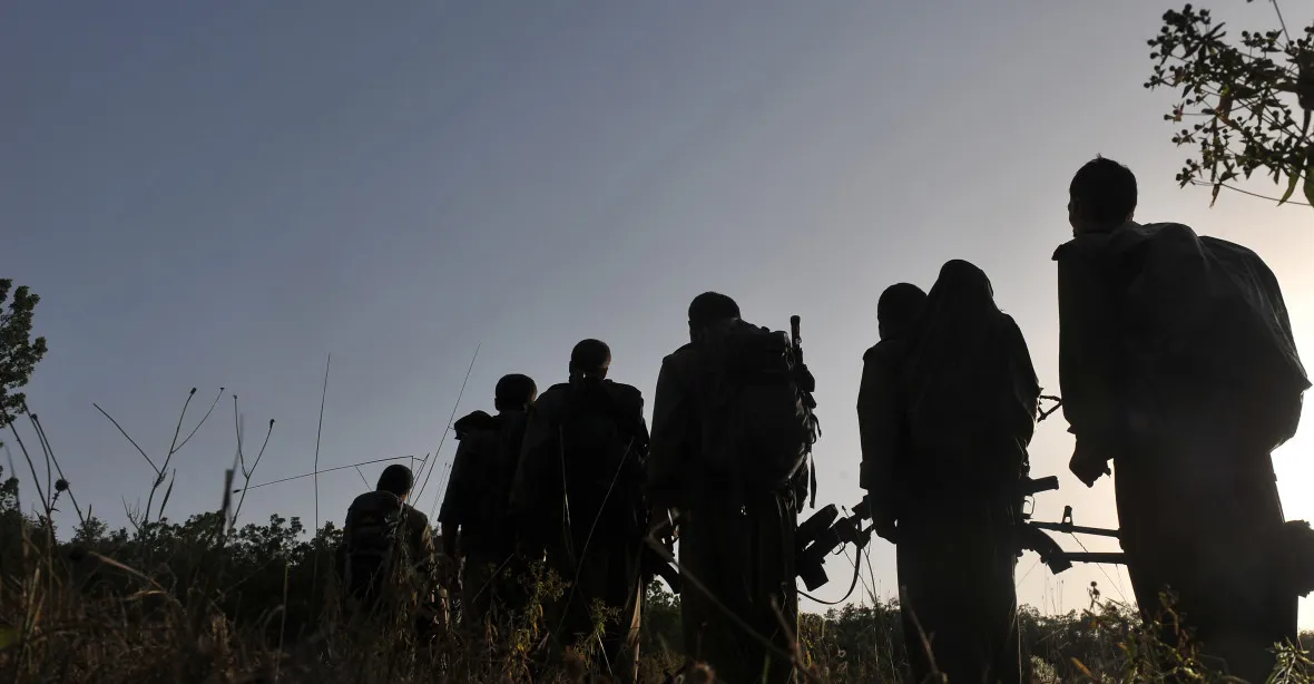 Při útoku na americkou základnu v Sýrii zemřelo nejméně šest kurdských bojovníků
