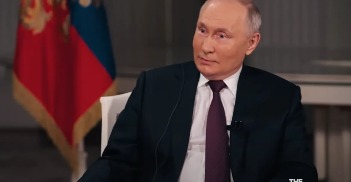 Rozhovor s Putinem je senzací internetu. Mluvil o Ukrajině, Muskovi i Československu