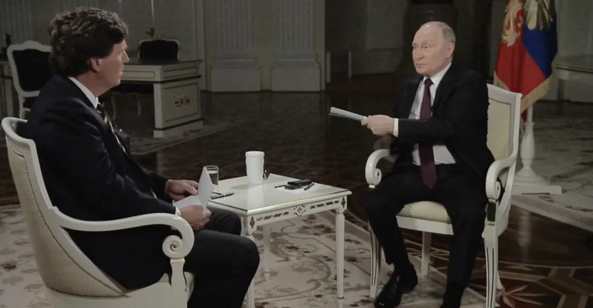 Putin ospravedlňoval Hitlera v rozhovoru s Carlsonem: „Neměl jinou možnost, než začít válku“